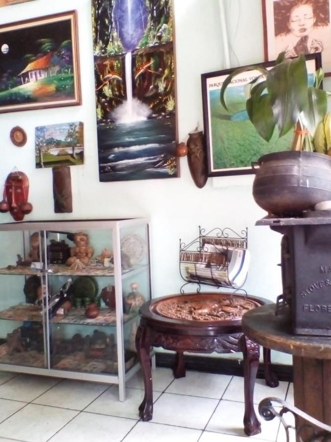 Hostal Del Este Santa Fe Сан-Хосе Экстерьер фото